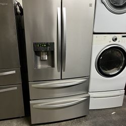 26.0 Cf Kenmore Fridge With A New Compressor , It Comes With A Warranty 