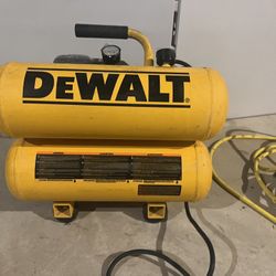 DeWalt air compressor D55153