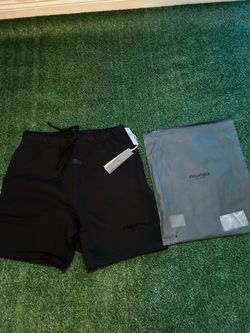 Black Essentials Shorts