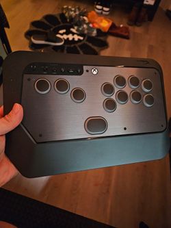 HyperX Clutch Tachi Leverless Controller