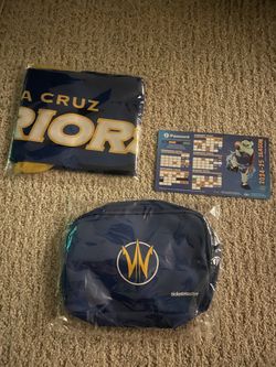Santa Cruz warriors Cross Body Bag + Fan Items Scarf