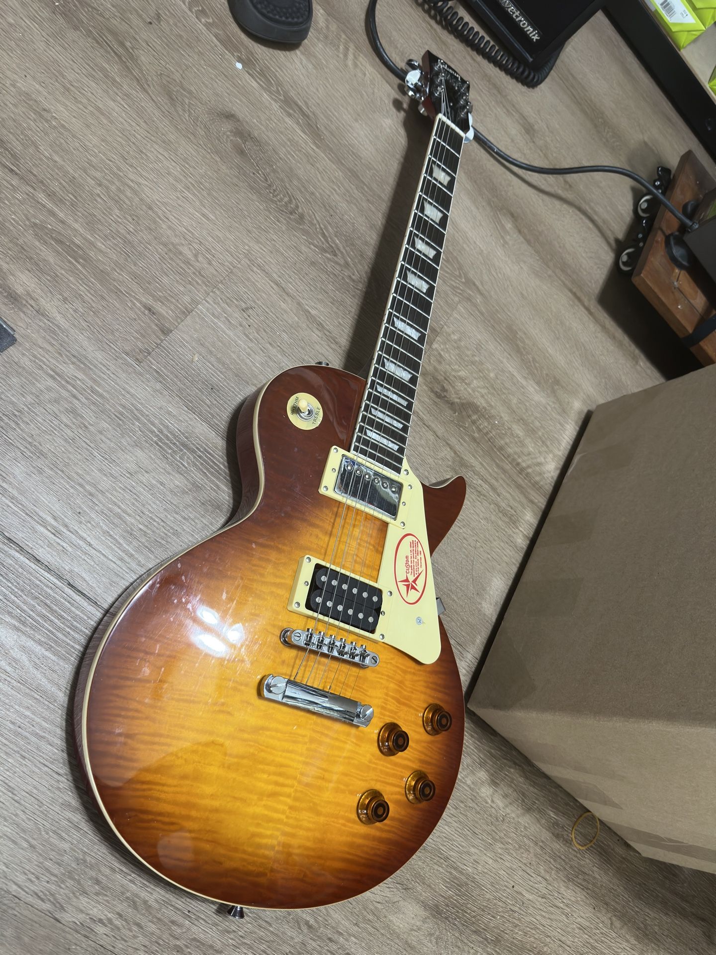 LES PAUL GUITAR