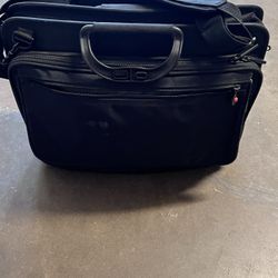 Huge Laptop Briefcase w/plenty of storage for files and etc..