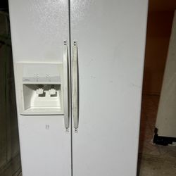 Whirlpool Refrigerator 