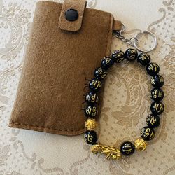 Good Luck Charm Bracelet W Carry Case 