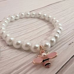 Kolejax Pearl Bee Bracelet with Blush Pink Bee Charm