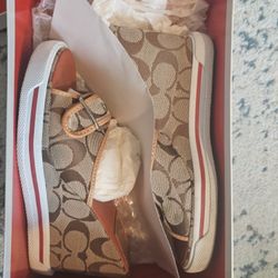 size 6 coach wedge shoes