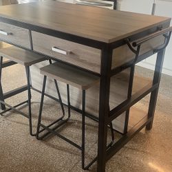 Counter Island Table 