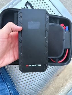 Portable jump starter