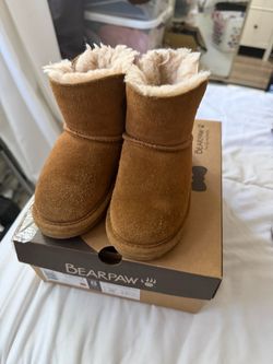 Toddler boots size 8c
