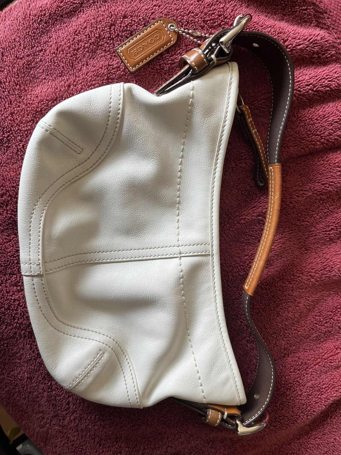 Coach Soho White Leather Hobo Bag L051–9541