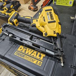 Dewalt 20v Xr 15 Gauge Angle Finish Nailer (Tool-Only)