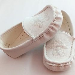 Entrance shoe for babies in black and white, in size 1 to 4