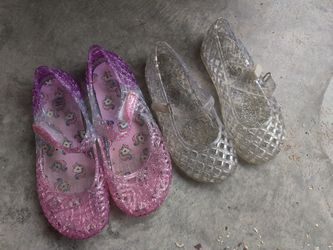 Girls Rubber Shoes Gently Used