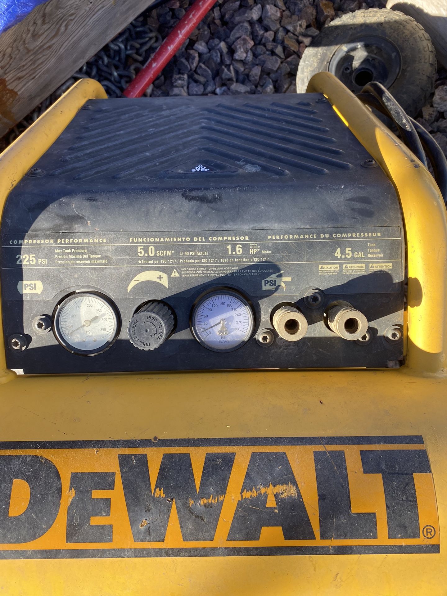 Dewalt 4.5 Gal. Compressor 