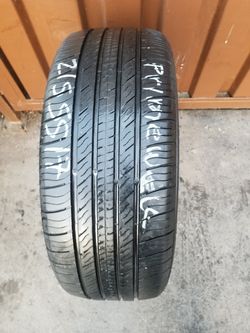 Tire 215 55 17