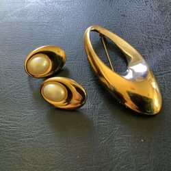 Vintage Monet Brooch & Set Of Trifari Gold Tone Earings 3 Pieces