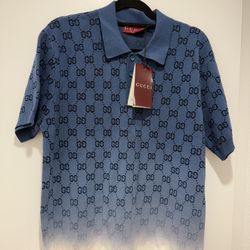 T-Shirt. Gucci 