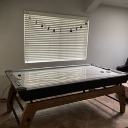 Air Hockey Table