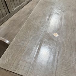 Dining Room Table 