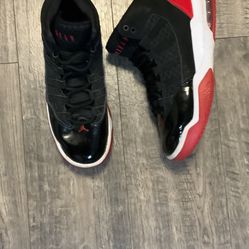 jordan’s size 6y black and red 