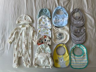 Infant Baby Clothing Bundle - Sleeper, Hats, and Bibs