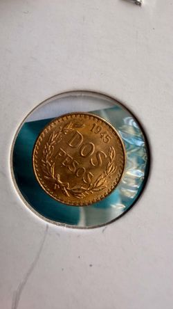 1945 Dos Pesos Oro Familia centenario