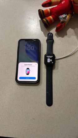 iPhone 12 pro max & Apple Watch Series 4