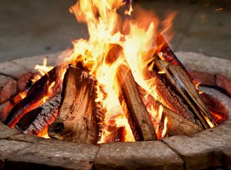 FIREWOOD  - Nice Dry Seasoned Firewood Quarter Cords