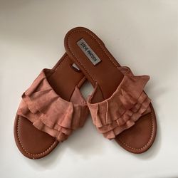 Steve Madden Ruffle Sandals