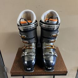 MEN'S SALOMON SIZE 10 - 10 1/2 SKI BOOTS - VERY GOOD CONDITION!