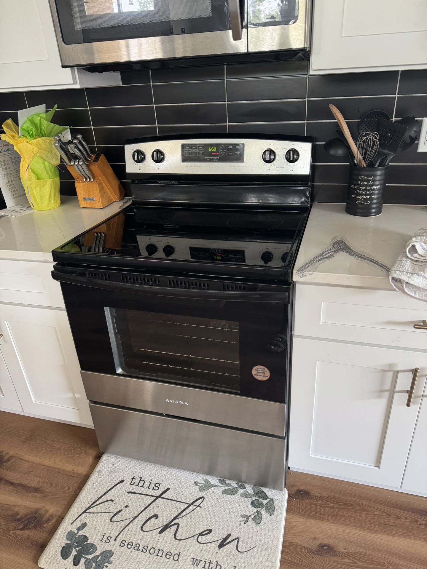 New Electric Stove (Amana)