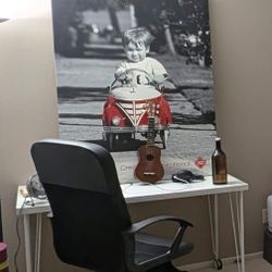 Linnmon White Ikea table