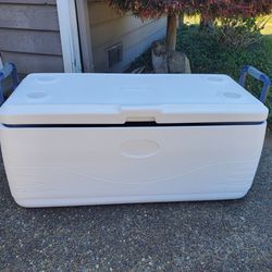 Coleman Cooler / Ice Chest 