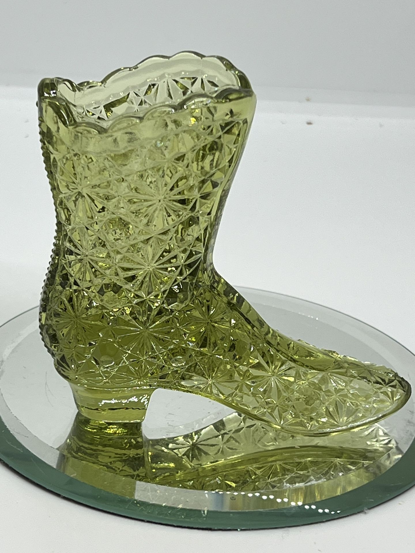 Vintage Fenton Olive Green Daisy Button Glass Boot 4.25" x 4.25" x 1.75"