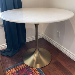 Round Marble Tulip Pedestal Dining Table