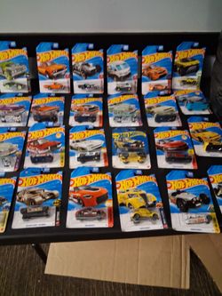 SALE 24 PKG  HOTWHEELS NEW