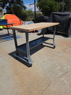 GLOBAL INDUSTRIAL WORKBENCH