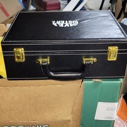 Dave & Busters Drinking Set