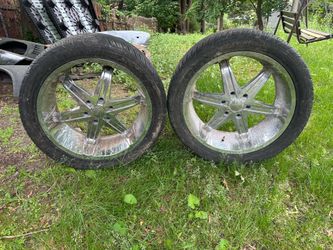 Tires and Rims 305/40 R22