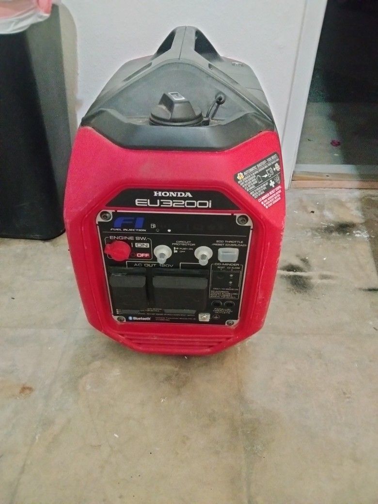 Honda  Eu3200i