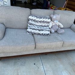 FREE COUCH
