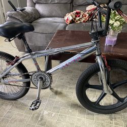 Old School Bmx Freestyle 1990 Haro Master for Sale in Chicago IL OfferUp