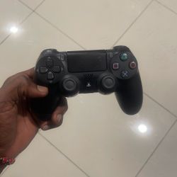 PS4 Controller 
