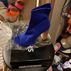 Brand New Size  7 Blue Booties 