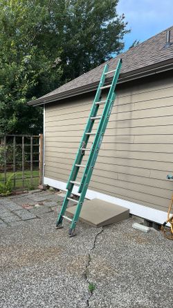 16 foot fiberglass Werner extension ladder