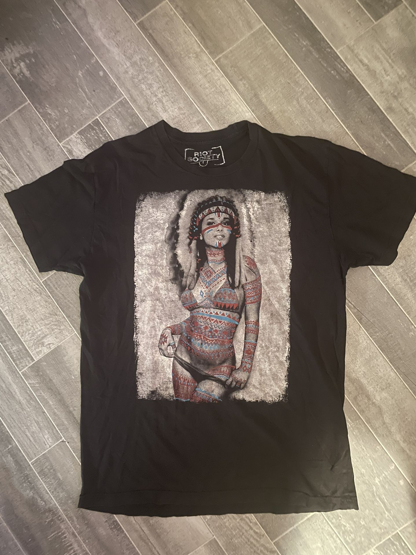 Riot Society Native American Sexy Bikini Girl T-Shirt Blk M U.S.A. Los Angeles