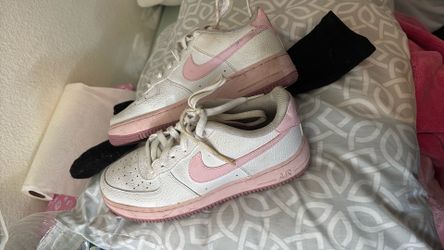 Nike Air Woman Shoes Size 6.5