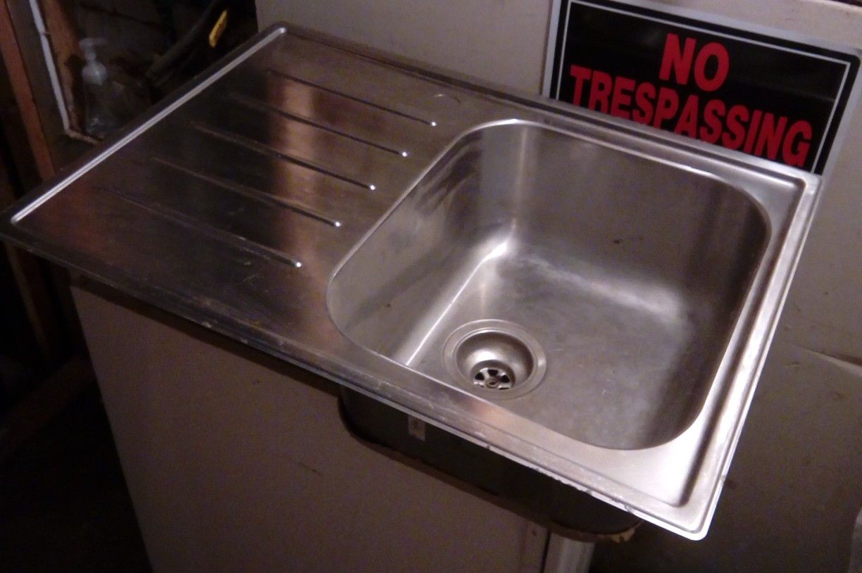 Boholmen Ikea 18796 Stainless Steel Cool Sink Bowl w/ Attached Drying Rack.
