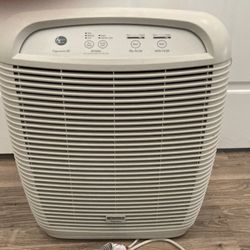 Kenmore Air Filter With Excellent Condition 